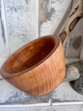 Load image into Gallery viewer, Mini Maple Pinch bowl
