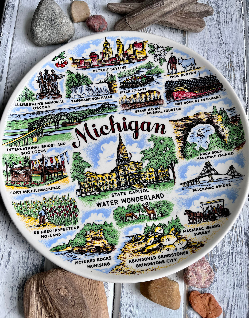 Vintage Michigan Souvenir Plate